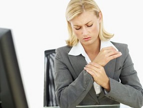 Wrist Pain Woman at Computer